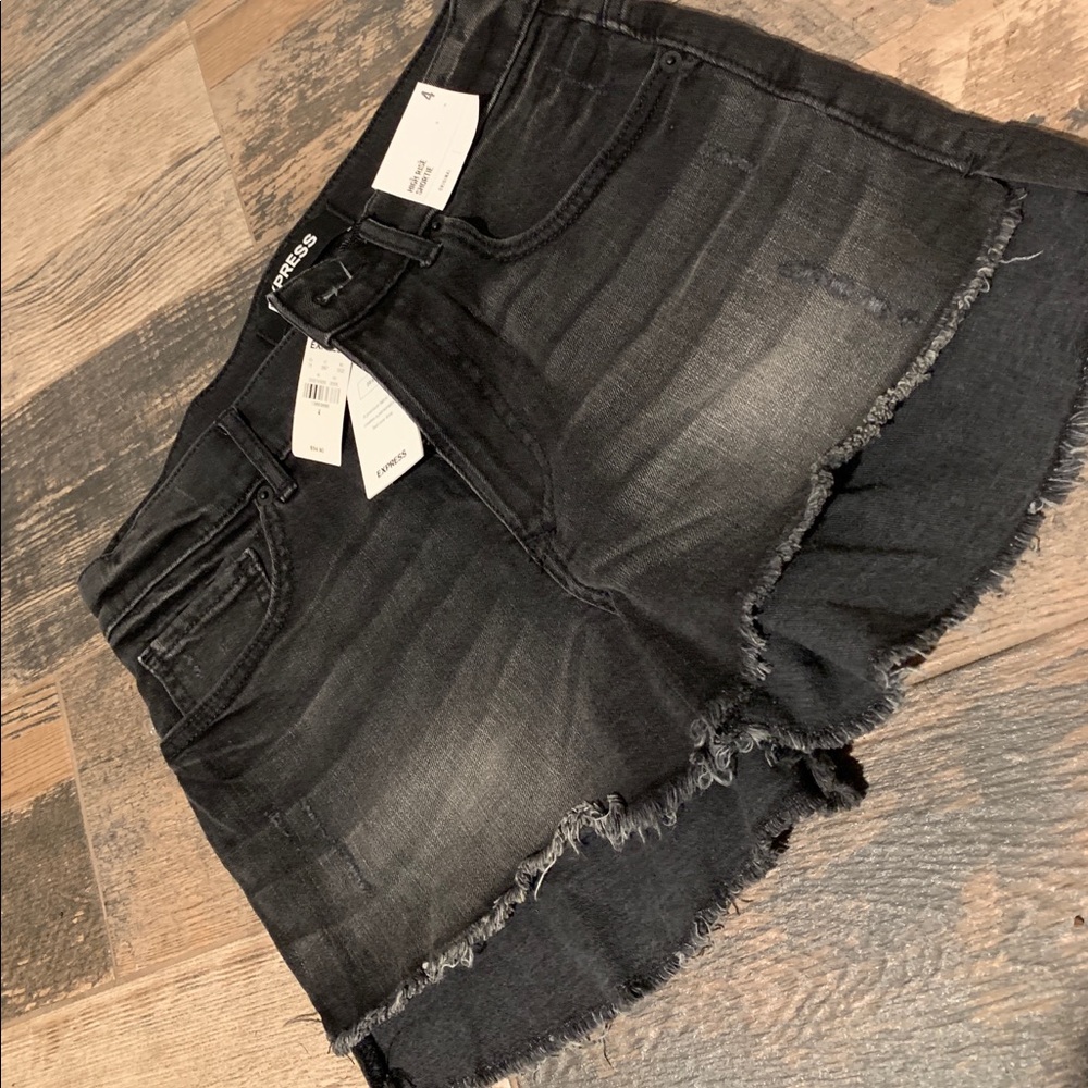 High Rise Express Shorts